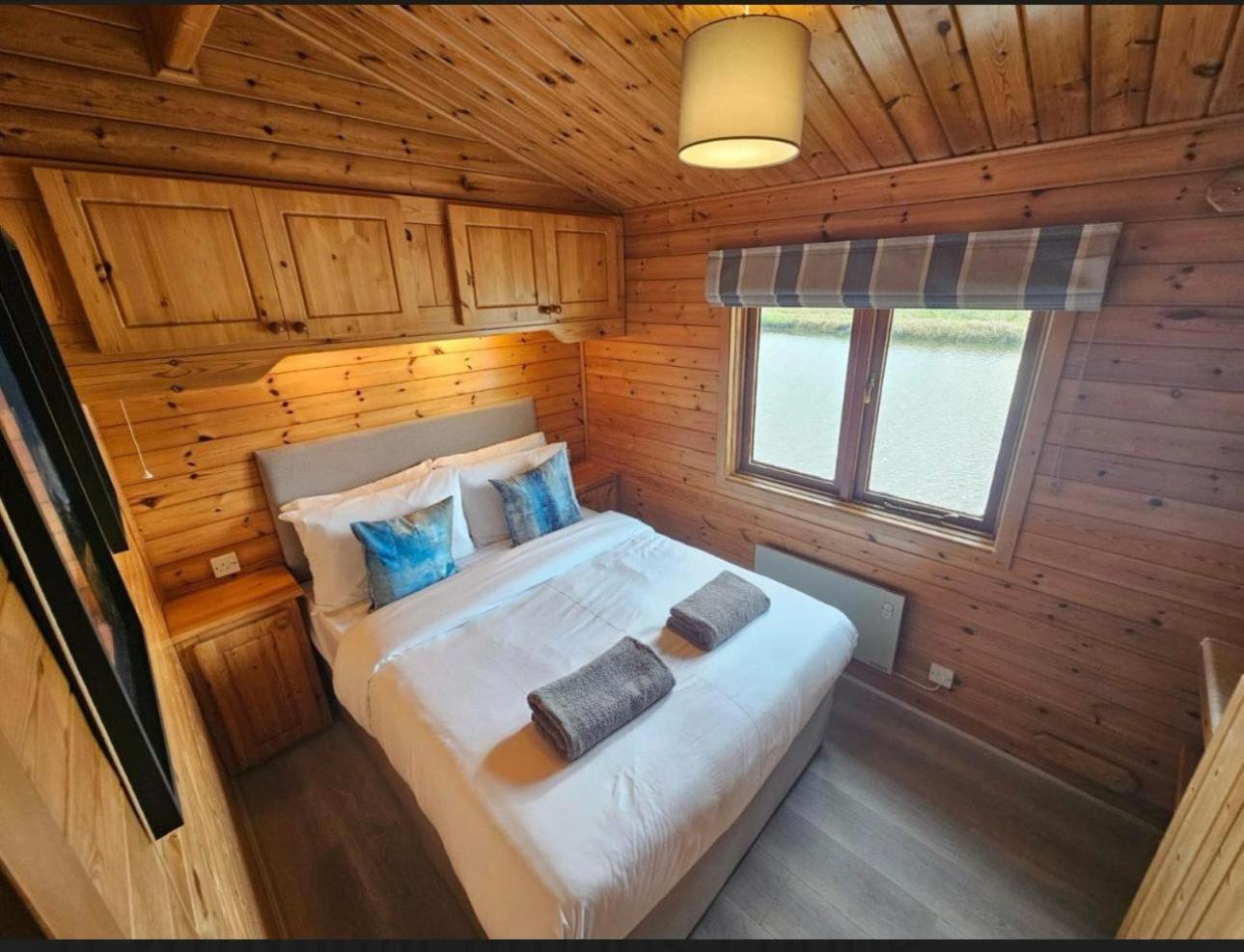 Hickling Broads Lodge Houseboat Stalham Eksteriør billede